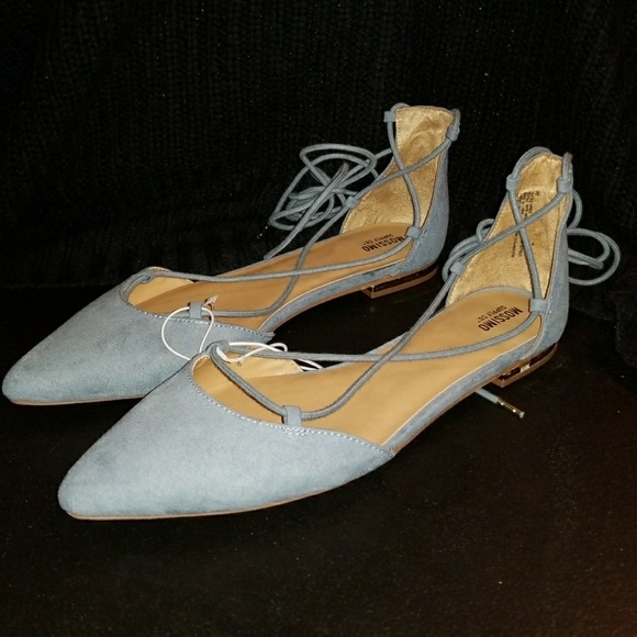 Criss Cross Flats - Picture 2 of 5